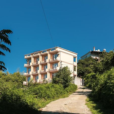 Мини - Гостиница "Любимый Дом" Tsikhisdziri  Bagian luar foto